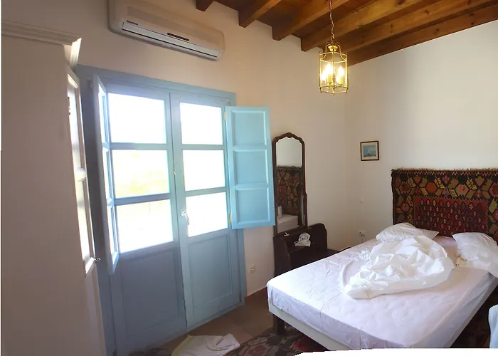 Patmos Netia * Скала