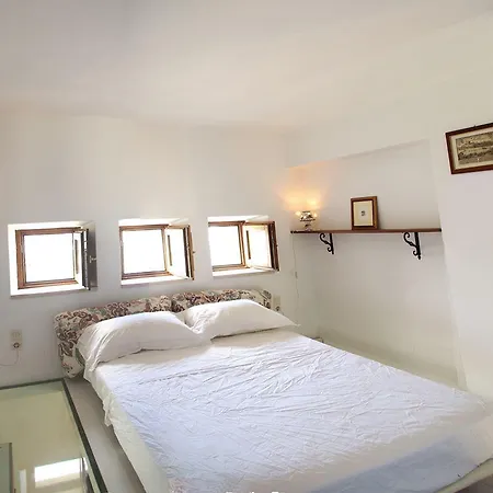 Patmos Netia شقة سكالا